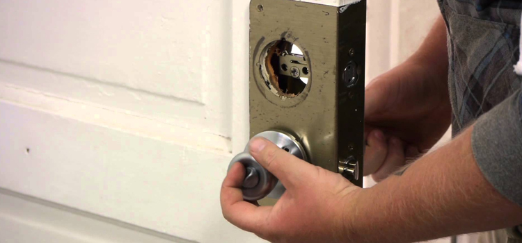 Home Lock Change in Moss Park